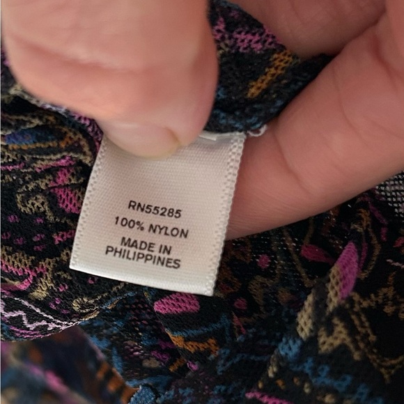 Express Multicolor Paisley Mesh Ruffle Top - Picture 9 of 10